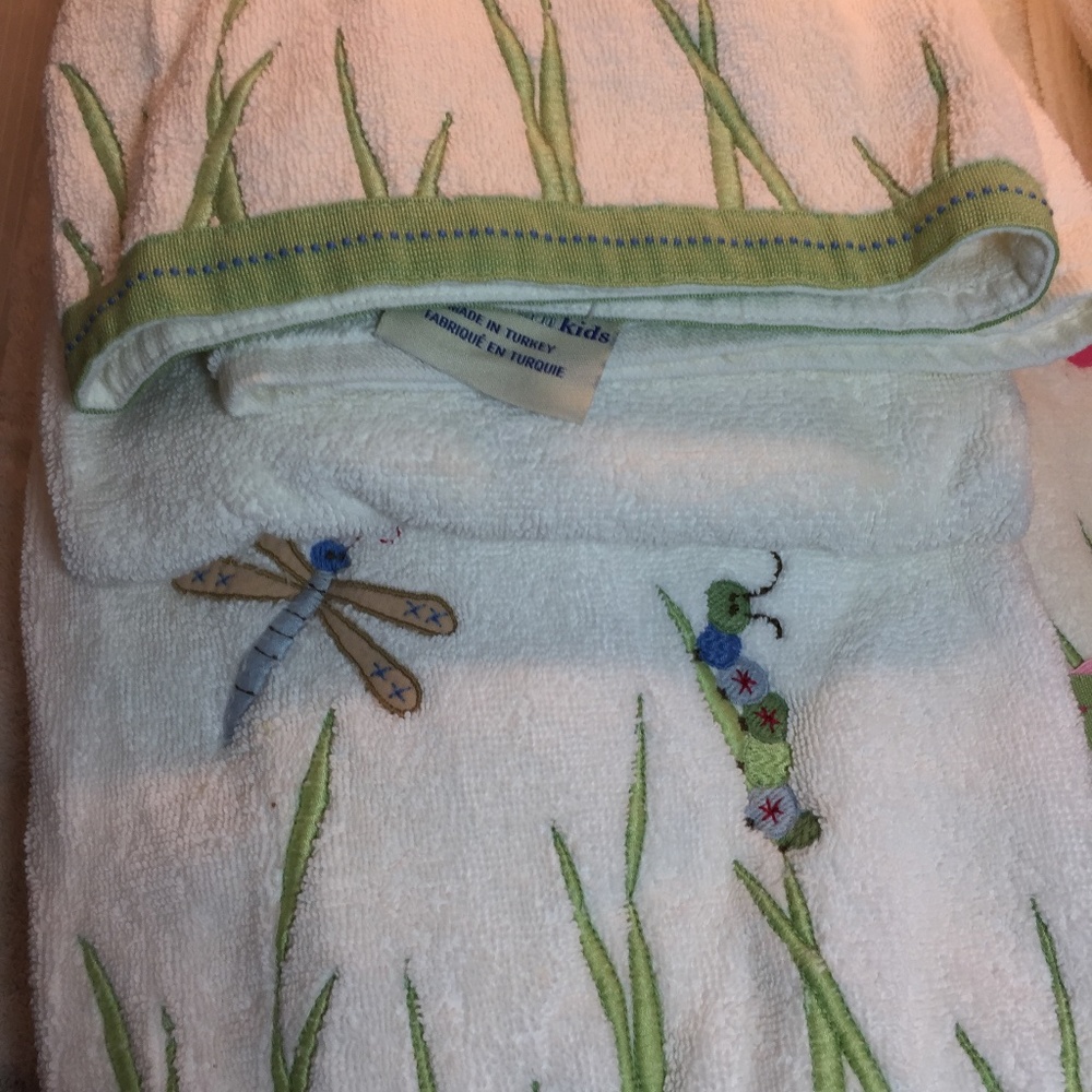 Pottery Barn Boys or Girls Towel & Wash Cloth  set